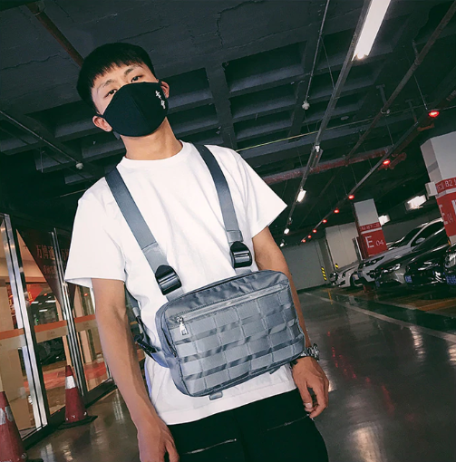 "BALLY" Sacoche Ventrale Gris - URB1™ - URB1™ Vêtements Streetwear mode boutique streetwear shop