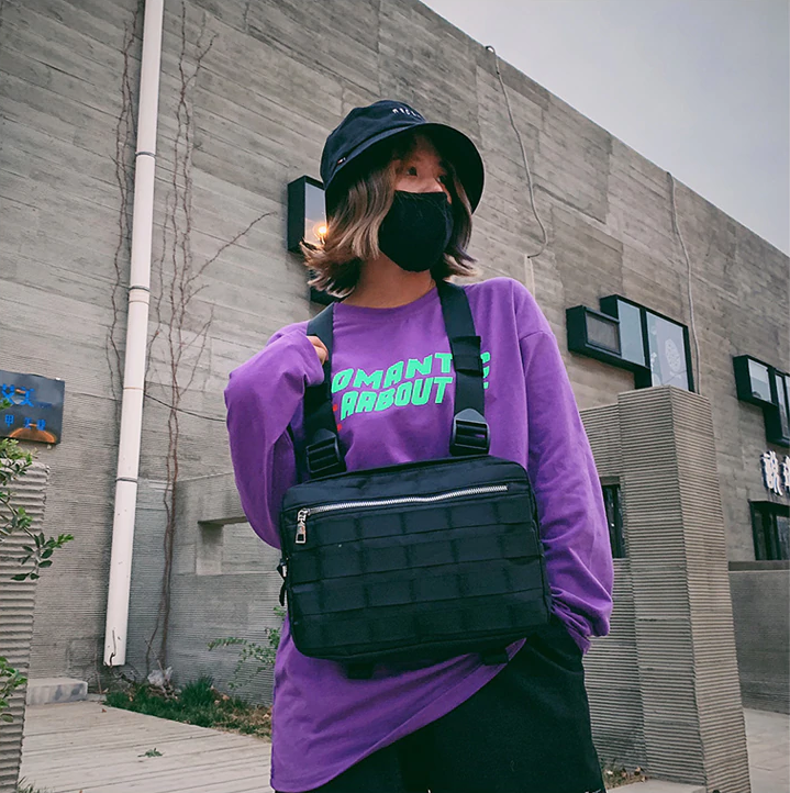 "BALLY" Sacoche Ventrale Noir - URB1™ - URB1™ Vêtements Streetwear mode boutique streetwear shop