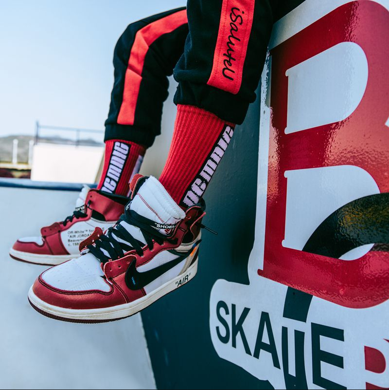 "DC MNIC" Chaussettes Montantes Streetwear Rouge - URB1™ - URB1™ Vêtements Streetwear mode boutique streetwear shop